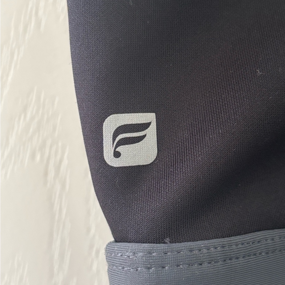 Fabletics Long-Line Sports Bra - Picture 2 of 3